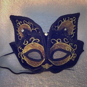 Black and Gold Masquerade Cat Mask